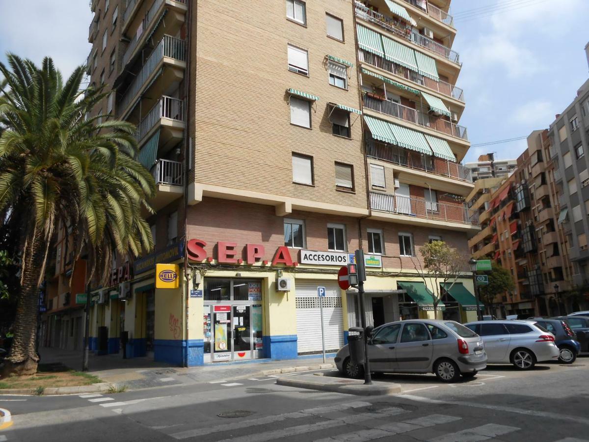 Apartment In Valencia Exterior photo